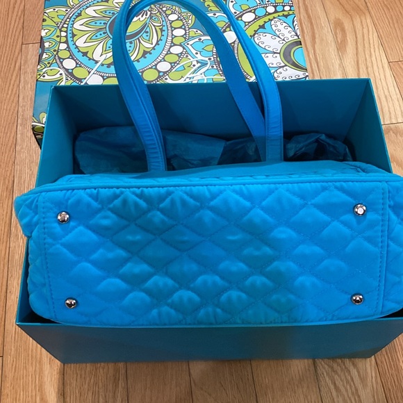 Vera Bradley quilted purse aqua. Excellent condition barely used. - Picture 3 of 6